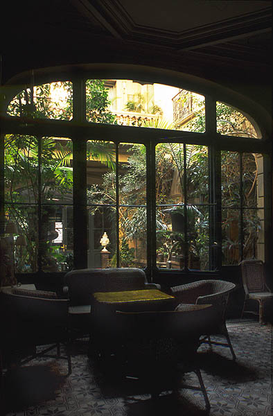The Winter Garden effect of the atrium means that light fills the heart of the house.