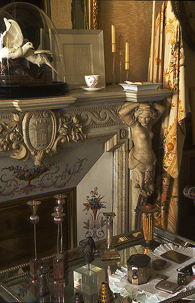 Each assemblage is changed regularly, creating a constantly changing environment inspired by the owners' travels.
