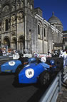 Bugatti GP grid line-up, a highlight of the Circuit des Remparts, Angoul�me. (101kb)
