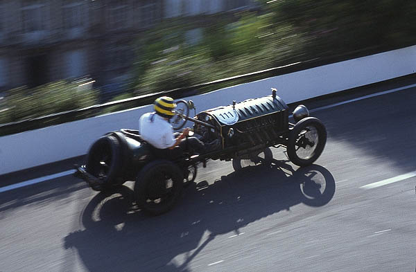 The Edwardians return to Angoul�me's annual Circuit des Remparts.