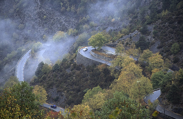 Rain and mist on the Route des Grandes Alpes, near Saint-Martin V�subie.
